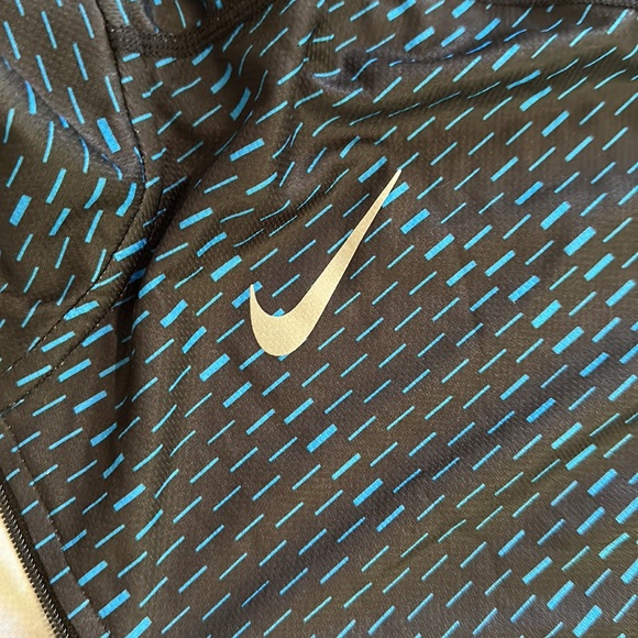 Nike Running Stay Warm Ultra Lightweight 1/4 Zip Pullover Great for Golf too! - Picture 3 of 5